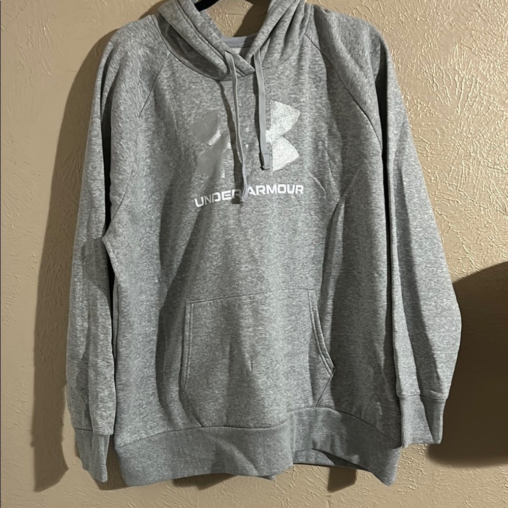 Under Armour Gray Sweatshirt with Soft Cotton Blend